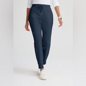 Barco One BOOST 3-POCKET MID-RISE JOGGER SCRUB PANT